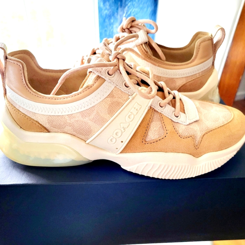 Coach City Sole Runner
